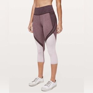 Lululemon Early Extension High-Rise Crop*21".Purple/Heathered Plum leggings. (4)